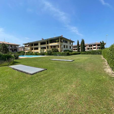 Gardappartamenti Tito Speri Pool And Garden Σιρμιόνε Εξωτερικό φωτογραφία