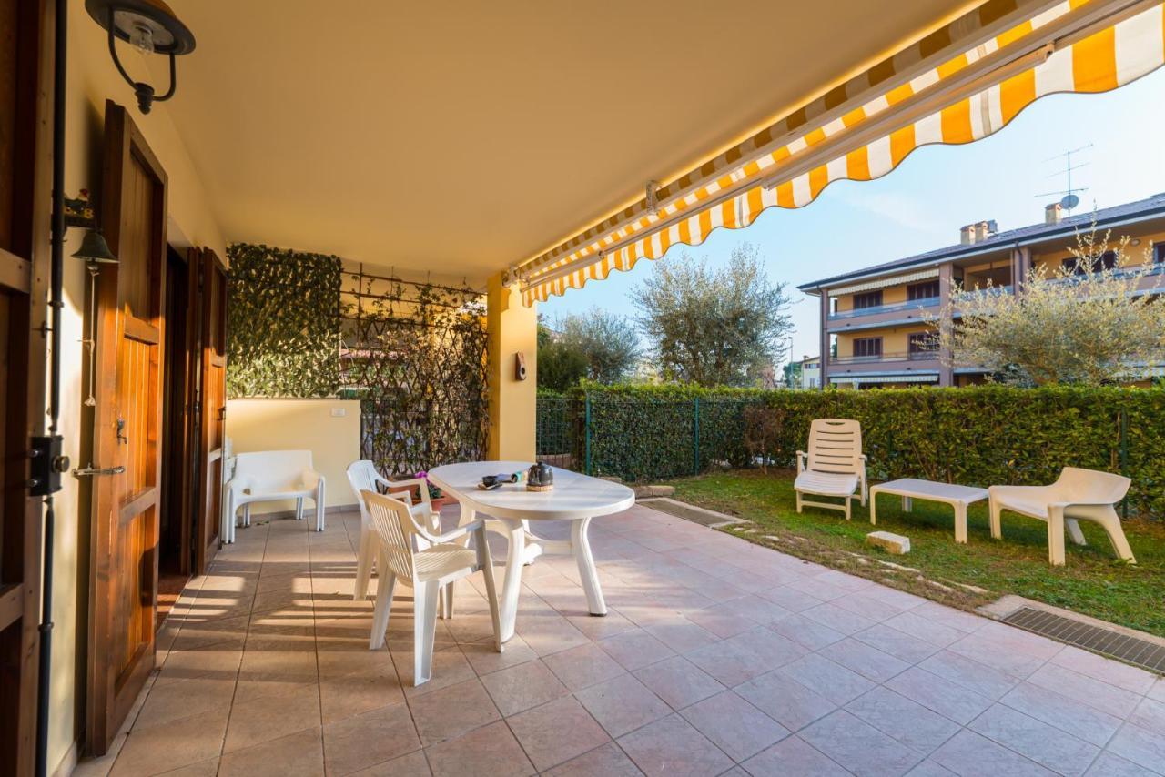 Gardappartamenti Tito Speri Pool And Garden Σιρμιόνε Εξωτερικό φωτογραφία